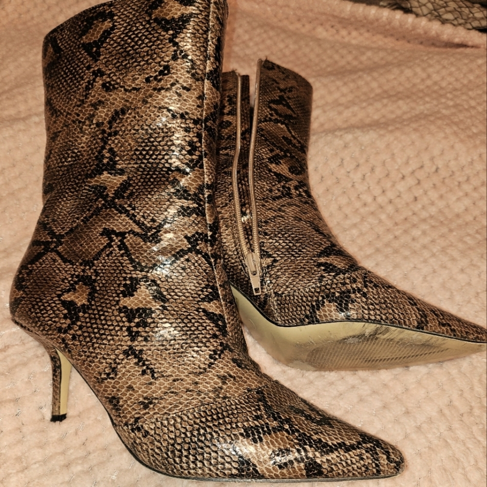 Snakeskin Pattern Women's Boots